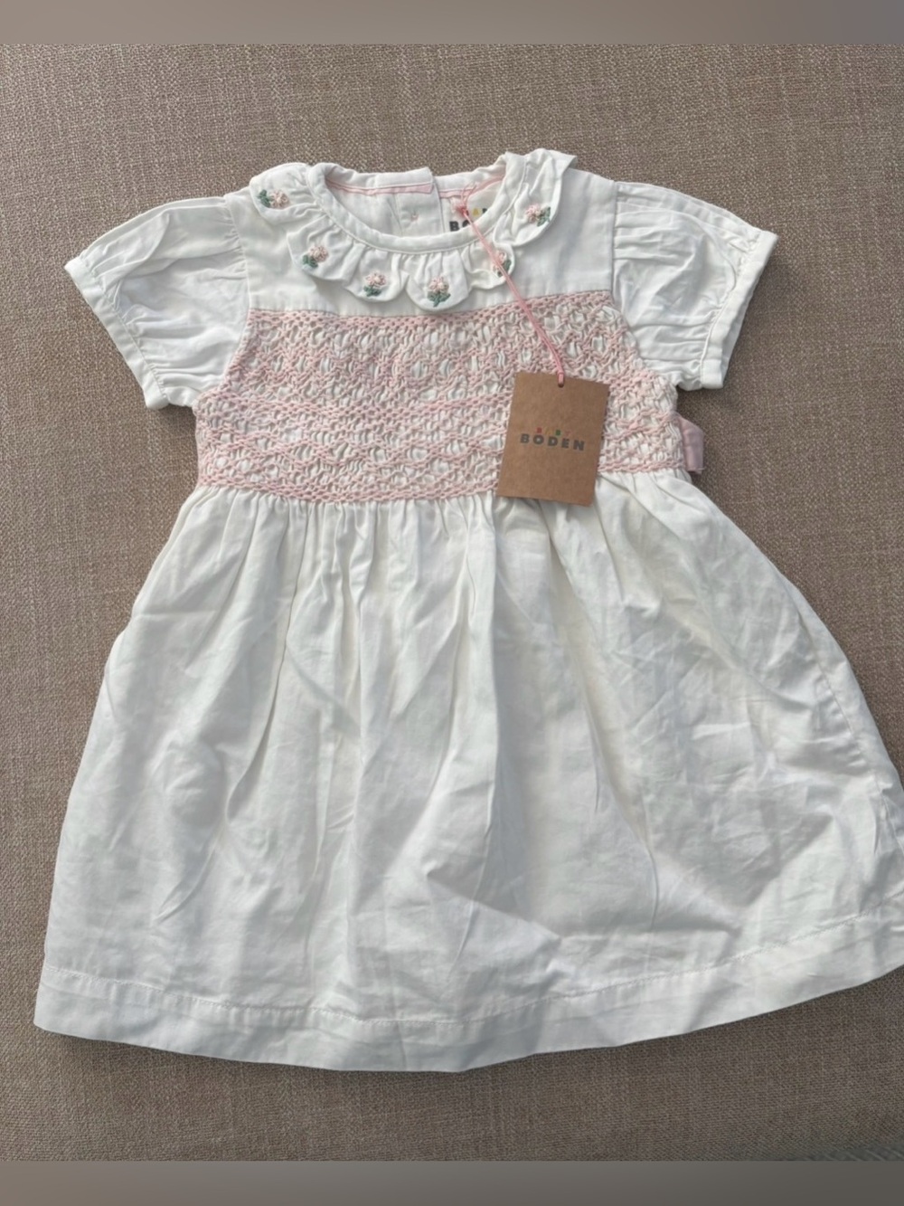Mini Boden dress NWT 12-18 month White and Pale Pink Smocked Dress